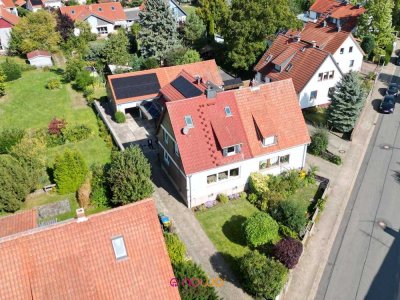 Modernisierte Doppelhaushälfte mit großem Garten, Kaminofen, Photovoltaik und vielen Extras