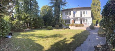 Am Paulshof 16, 53127 Bonn