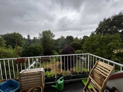 Ruhige Wohnung mit Südwest-Balkon und Blick ins Grüne in Himmelgeist