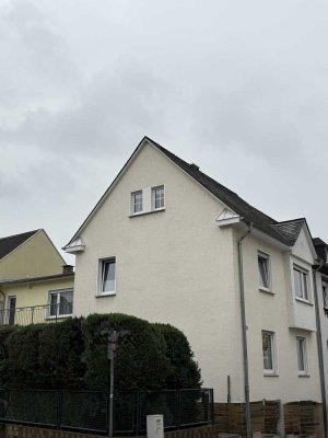 Gepflegtes 1 bis 2-Familieneckhaus mit 2 Gärten im beliebten Koblenzer Stadtteil Güls,PROVISIONSFREI