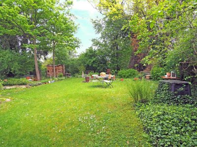 Zweifamilienhaus mit wunderschönem Garten auf dem beliebten Milcherberg