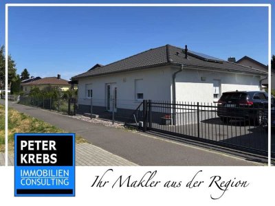 Wohnhaus (BJ 2019) im Bungalowstil und altersgerechter Bauweise