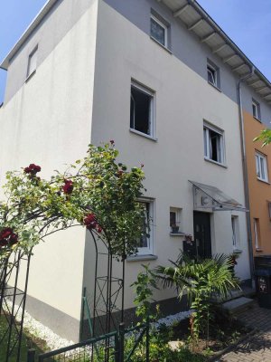 Reiheneckhaus im Village mit Einzelgarage