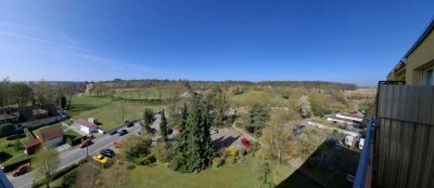 3-Zi.-Penthouse-Whg,  2 Balkone, EBK, Keller, Stellplatz