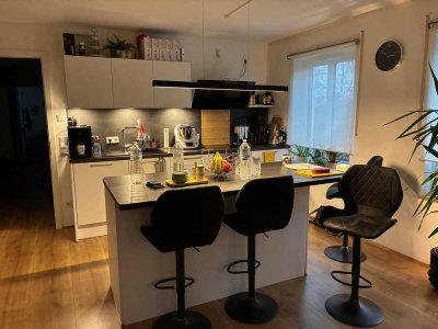 Helle Erdgeschosswohnung mit Gartenanteil