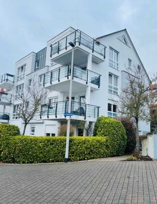 Barrierefreie 2-Zimmer-Erdgeschosswohnung mit Garten in Toplage in Idstein