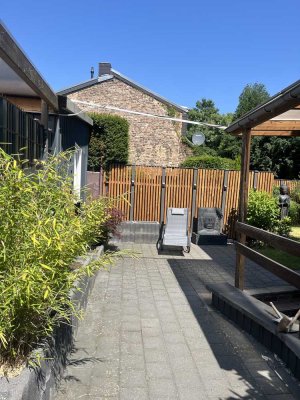 Charmante Wohnung mit Garten & Gartenhaus – ab sofort, zentral