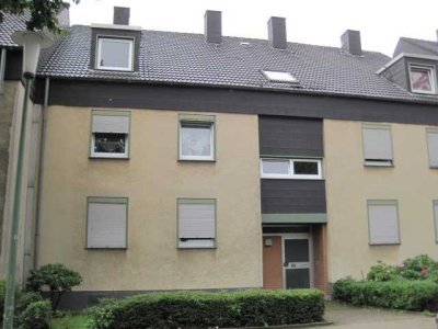 Ihr neues Zuhause: Gemütliche 2,5 Raum Dachgeschoßwohnung mit Balkon!