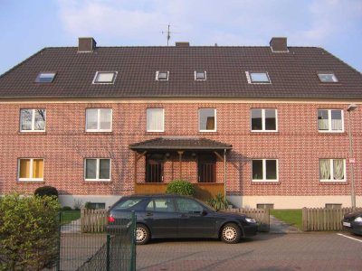 Schöne 5,5 Zimmer-Whg. im Reihenendhausstil