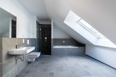 Wohnung? Oder doch ein kleines Haus? *BESICHTIGUNG 15.11. um 13:15 UHR - Treff Ahornweg 2