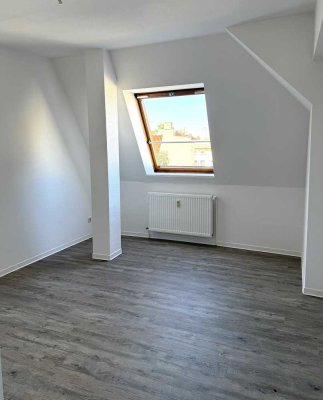 Frisch renoviertes Studentennest mit Einbauküche in Uninähe