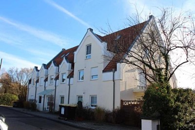 Befristet auf maximal 14 Monate! 4ZK2B-Wohnung mit Balkon und Einbauküche in Diedorf