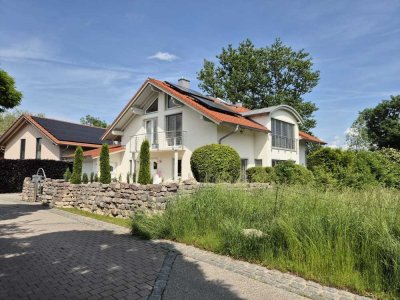 Vermietung einer Souterrain Wohnung mit neuer Einbauküche - in schönem Einfamilienhaus