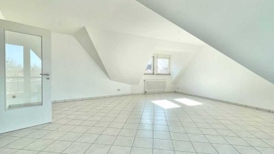 Vermietet: Reichelsdorfer Keller: große DG 2-ZW, 78m² mit Balkonen u. TG-Stellplatz im 2.OG