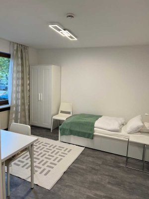 NUR FREIBURGER UNI STUDENTEN ERLAUBT!!  1-Zimmer-Erdgeschosswohnung mit gehobener Inner ausstattung