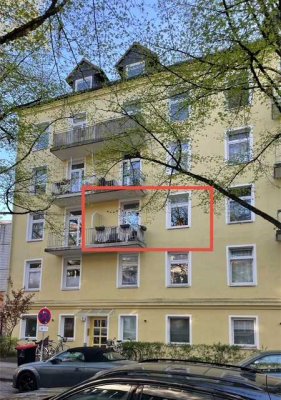 Sofort bezugsfrei - ohne Makler - mit Balkon, optimalem Grundriss in ruhiger Seitenstraße in Barmbek