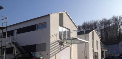 3- ZI WHG MITTEN IN BLAUSTEIN