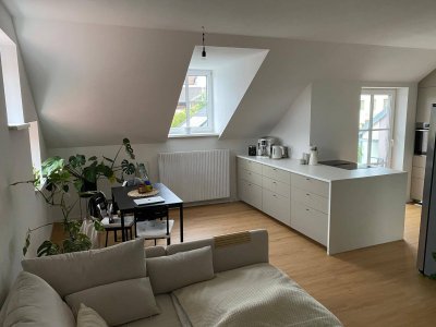Frisch sanierte 3-Zimmer-Wohnung mit Einbauküche in Bad Traunstein