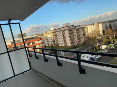 Sanierte 3-Zimmer-Wohnung mit Balkon und Einbauküche in Obertshausen