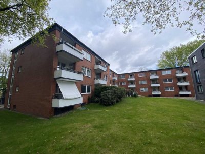 Schöne 1-Zimmer-Wohnung mit Einbauküche und Balkon