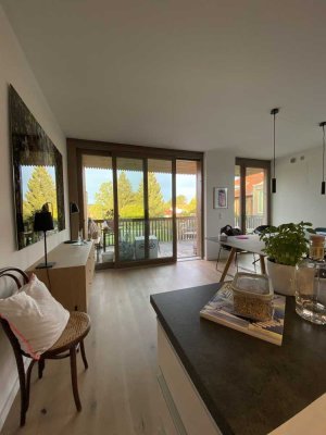 Stilvolle, neuwertige 3-Zimmer-Wohnung mit Balkon und EBK in Weyarn