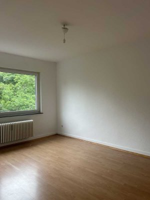 Schöne drei Zimmer Wohnung in gepflegtem Umfeld in Köln-Weidenpesch