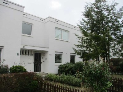 in guter Lage, Reihenhaus in Koblenz Karthause Flugfeld
