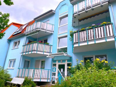 Lichtdurchflutete 3-Zimmer-Dachgeschosswohnung mit 2 Balkonen & Tiefgarage * Wohnpark am Kuschelhain