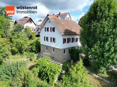 Historisches Zuhause mit Charme
Pfarrhaus in toller Aussichtslage