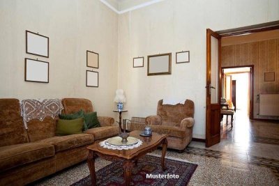 Zeitlos schön: 2-Zimmer-Wohnung im historischen Haus von 1543 - Ihr neues Zuhause