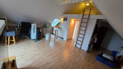 Dachgeschosswohnung in Halle (Westf.) zu vermieten.