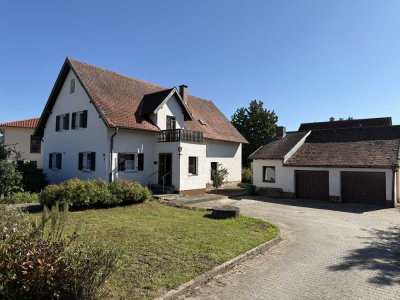 Großes Einfamilienhaus  in ruhiger Lage in sehr guter Erreichbarkeit der Stadt Regensburg