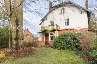 Denkmalgeschützte Villa in Adresslage von Bergedorf