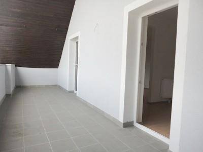 Großzügige 3-Zimmer-Wohnung mit Loggia – hell und stadtnah