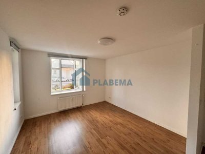 1- Zimmer- Erdgeschosswohnung mit Einbauküche und Balkon zu vermieten