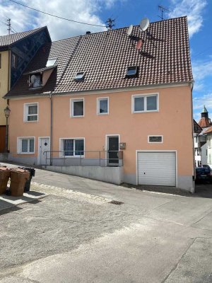 Geschmackvolle 4-Raum-Wohnung mit EBK in Hechingen