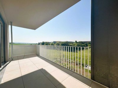 �� Erstbezug! DG-Wohnung mit EBK – Energieeffizienz trifft Design �️�