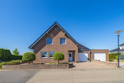 Freistehendes Einfamilienhaus mit Baugrundstück in ruhiger Feldrandlage