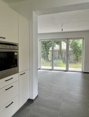Exklusives Einfamilienhaus - kernsaniert mit Garten, Garage und Einbauküche!