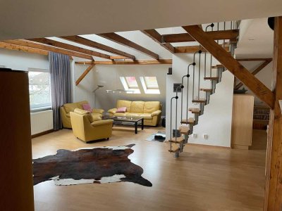 Wohnen auf Zeit: Möbliertes 67 qm-Apartment provisionsfrei zu mieten