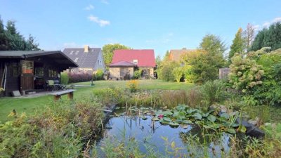 Energetisch saniertes,gepfl. EFH (144m², 5 Zi., V´Keller, Garage,956m² Grundstück) + Waldanschluß