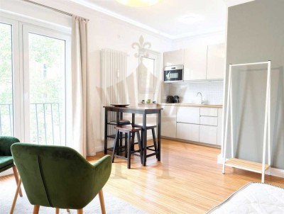 Komplett saniertes 1 Zimmer Studio | inkl. EBK & Möblierung | in Berlin-Charlottenburg