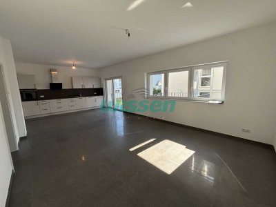 Kernsanierte 3-Zimmer Wohnung mit Einbauküche in ruhiger Zentrumslage!