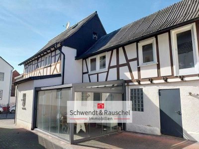 Einfamilienhaus mit Nebenhaus in Langgöns-Niederkleen