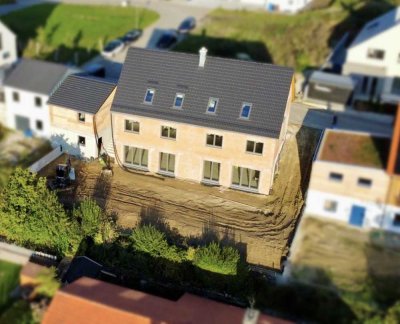 Neubau Erstbezug - attraktive Doppelhaushälfte mit Garten und Wärmepumpe in Neubaugebiet