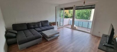 Helle 1,5-Zimmer-Wohnung mit Balkon und Einbauküche in Top-Lage am Neckar