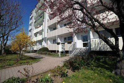 Komplett neu sanierte 3-Zimmer-Wohnung mit Balkon