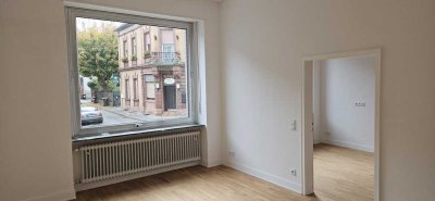 Wohnung mit 4 Zimmer, Parkplatz und kleine Terrasse & Garten