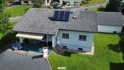 Platz zum Leben: Wohnhaus mit Traumgarten im steirischen Thermenland