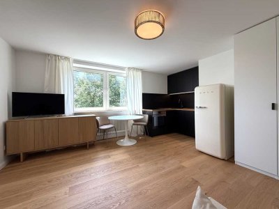 Sofort frei: Renoviertes Apartment mit Blick ins Grüne